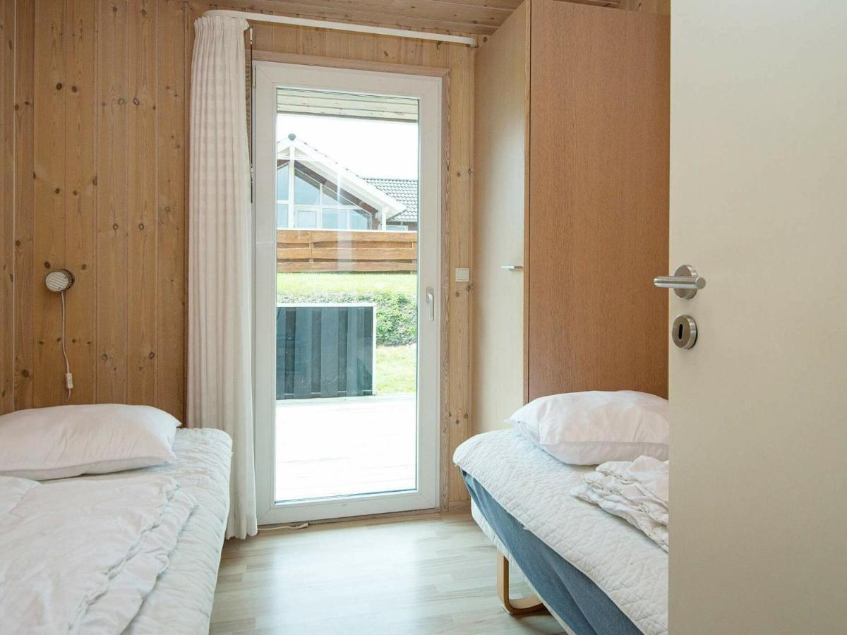 6 Person Holiday Home In Sj Lund Sjolund Extérieur photo