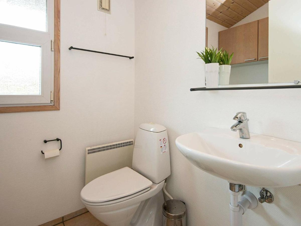 6 Person Holiday Home In Sj Lund Sjolund Extérieur photo