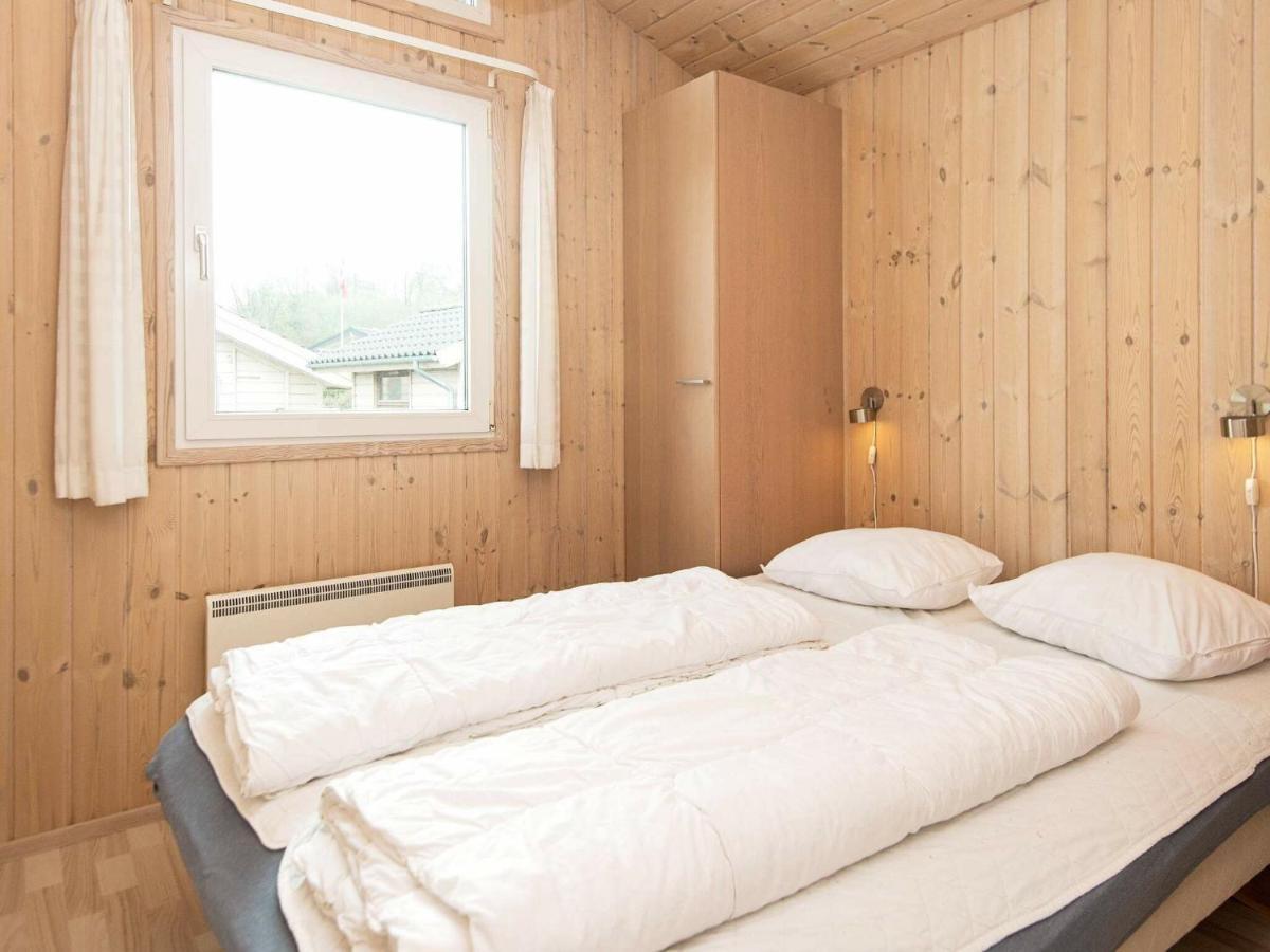 6 Person Holiday Home In Sj Lund Sjolund Extérieur photo